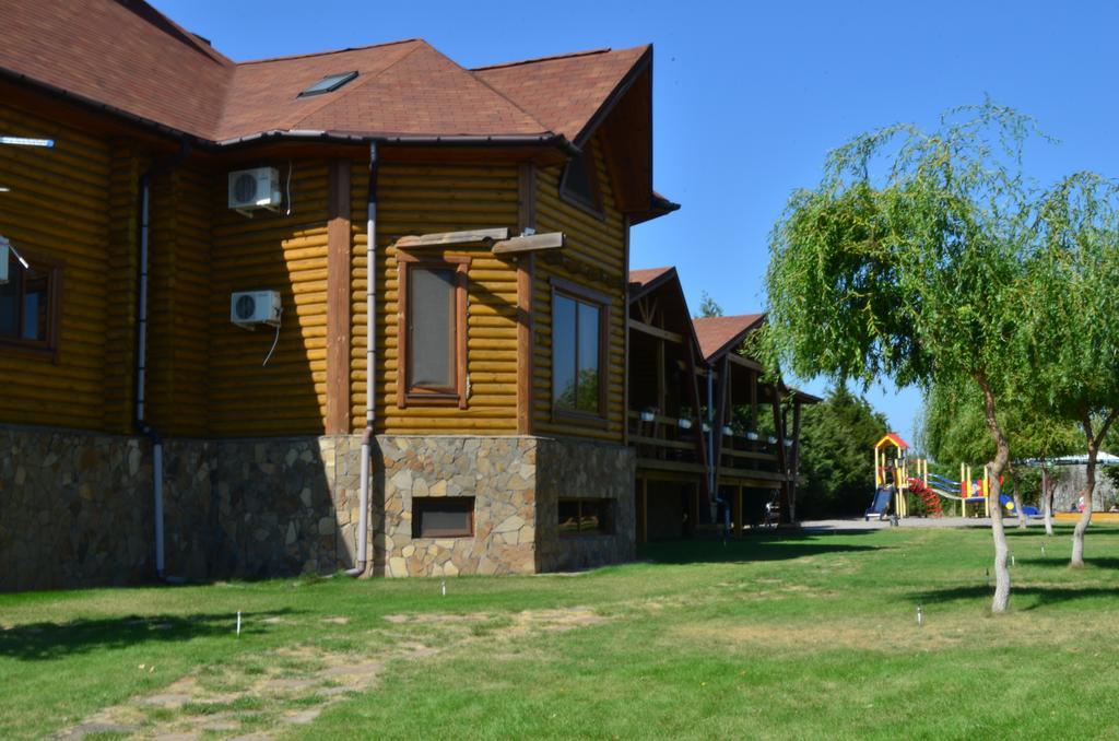 Panska Hata Hotel Nyzhnya Khortytsya ภายนอก รูปภาพ